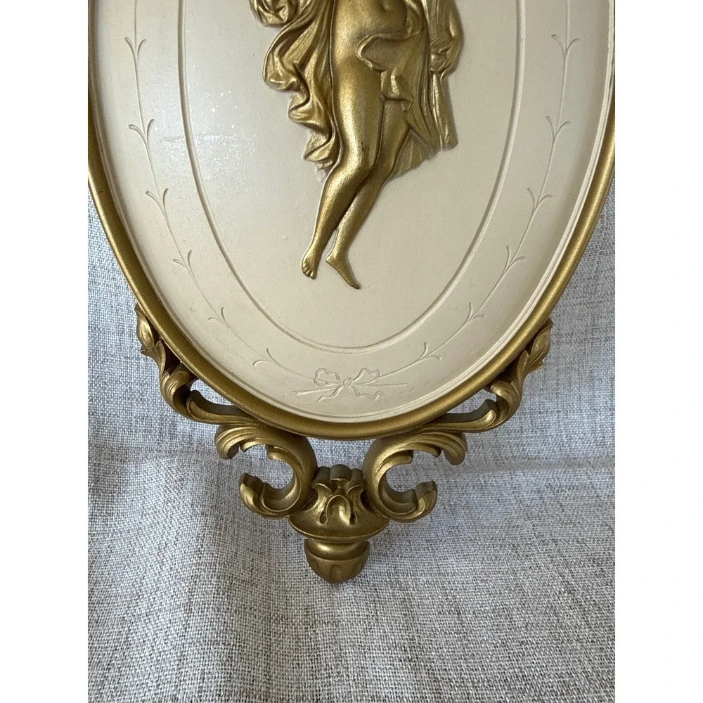 Dart Ind Wall Plaque Gold Excellent Greek Goddess Regency 7246 USA